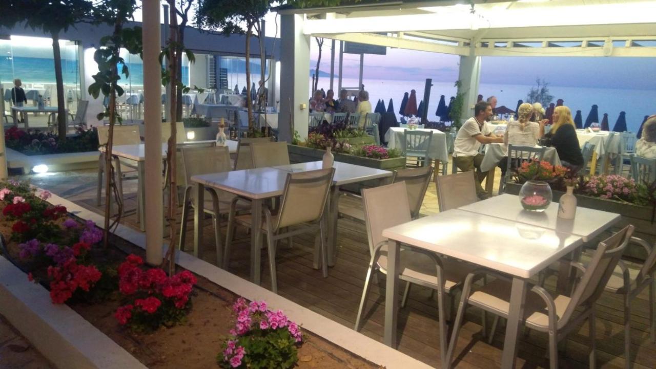 Melina Beach Platanés エクステリア 写真